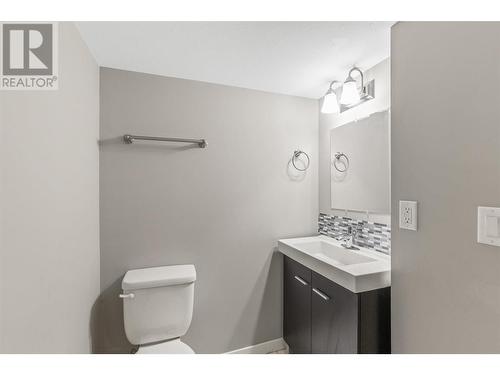 10914 Hare Road, Lake Country, BC - Indoor Photo Showing Bathroom