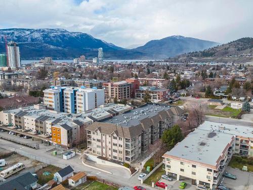 212-1007 Harvey Avenue, Kelowna, BC - Outdoor With View
