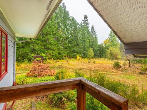 9450 Central Lake Rd, Port Alberni, BC - Outdoor With Exterior