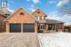 79 CARRIAGE HILL Drive  London, ON N5X 3W7