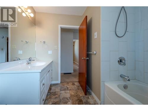 8410 97Th Street, Osoyoos, BC - Indoor Photo Showing Bathroom
