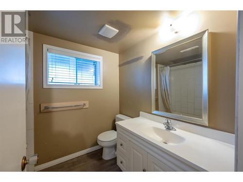 8410 97Th Street, Osoyoos, BC - Indoor Photo Showing Bathroom