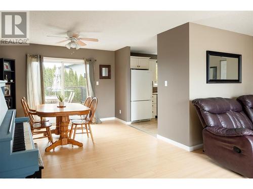 9719 Buchanan Road, Coldstream, BC - Indoor Photo Showing Dining Room