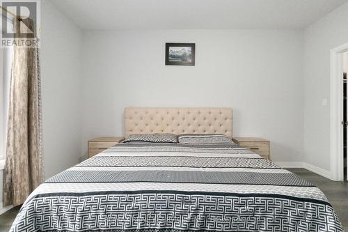 #10 -550 Grey St W, Brantford, ON - Indoor Photo Showing Bedroom