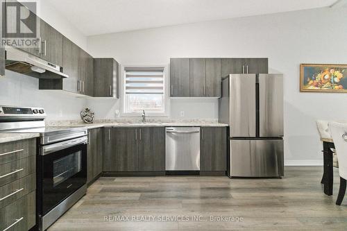 #10 -550 Grey St W, Brantford, ON - Indoor Photo Showing Kitchen With Upgraded Kitchen