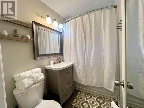 18 Gander Crescent, Kitimat, BC - Indoor Photo Showing Bathroom