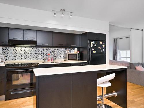 Kitchen - 410-350 Boul. De Maisonneuve O., Montréal (Ville-Marie), QC - Indoor Photo Showing Kitchen With Upgraded Kitchen