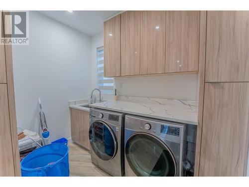 2169 Ensign Quay, West Kelowna, BC - Indoor Photo Showing Laundry Room