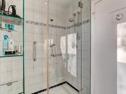 Salle de bains - 235 Av. Chester, Mont-Royal, QC - Indoor Photo Showing Bathroom