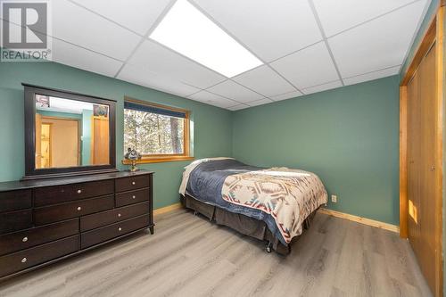 2765 Heffley Louis Cr Rd, Heffley, BC - Indoor Photo Showing Bedroom