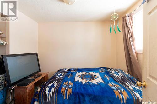 1127 F Avenue N, Saskatoon, SK - Indoor Photo Showing Bedroom