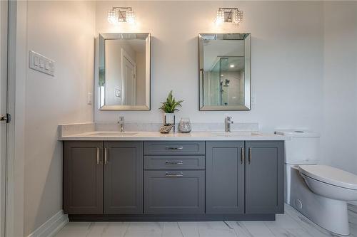 156 Shoreview Drive, Welland, ON - Indoor Photo Showing Bathroom