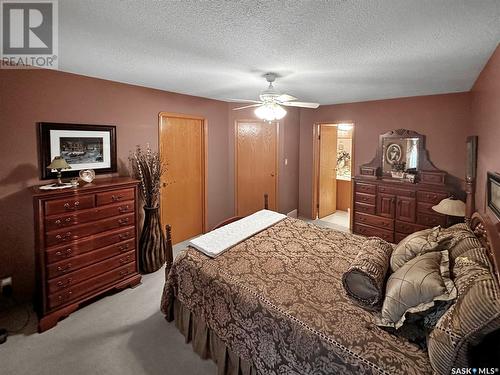 114 202 Lister Kaye Crescent, Swift Current, SK - Indoor Photo Showing Bedroom