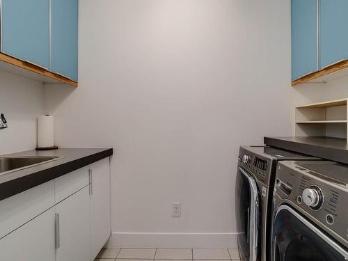 Laundry room - 995 Ch. Godin, Sherbrooke (Brompton/Rock Forest/Saint-Élie/Deauville), QC - Indoor Photo Showing Laundry Room