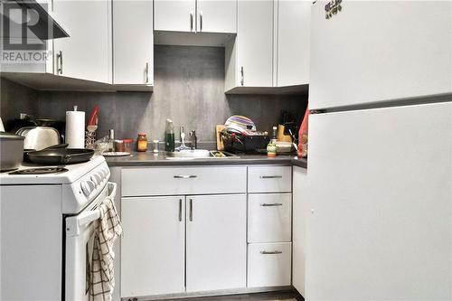 96 Purdy, Moncton, NB - Indoor Photo Showing Kitchen