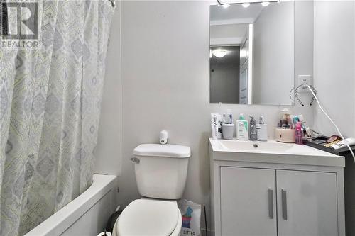 96 Purdy, Moncton, NB - Indoor Photo Showing Bathroom