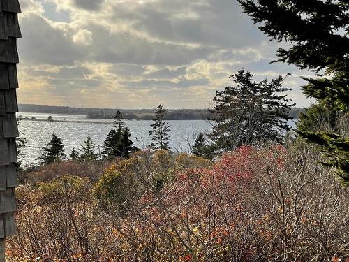 1139 Highway 3, Middle East Pubnico, NS 