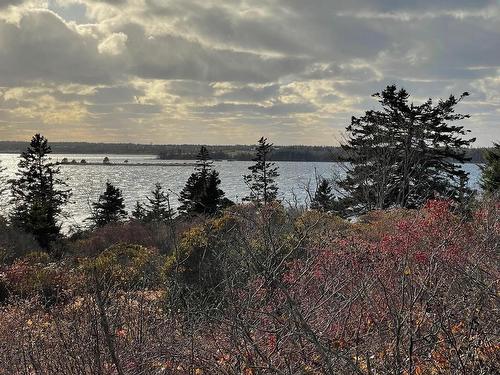 1139 Highway 3, Middle East Pubnico, NS 