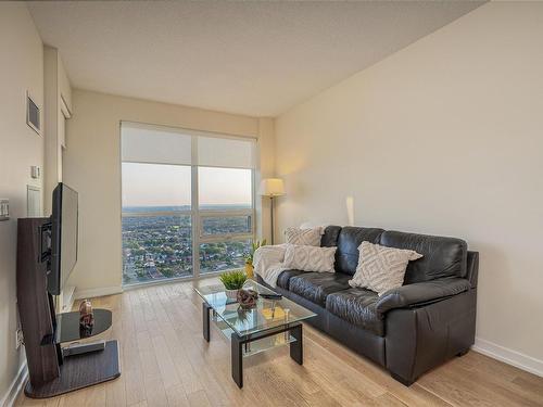 Mississauga, ON - Indoor Photo Showing Living Room