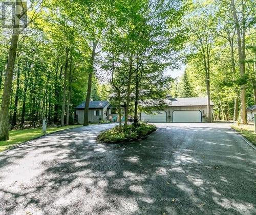 527 Big Bay Point Rd, Innisfil, ON - Outdoor