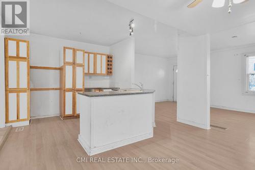 11 Broadway Avenue, Brockville, ON - Indoor Photo Showing Kitchen