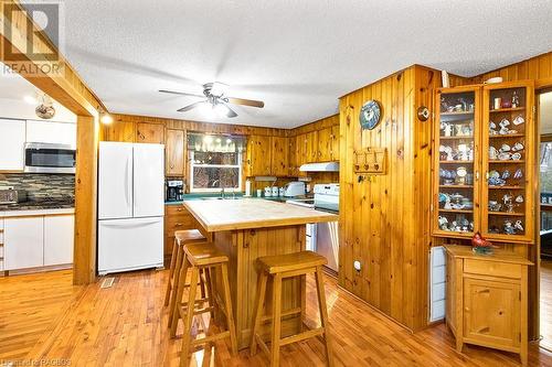 174687 Grey Road 30, Grey Highlands, ON - Indoor Photo Showing Kitchen