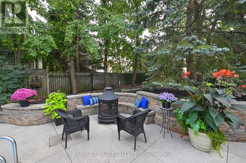 1076 Skyvalley Cres, Oakville, ON - Outdoor With In Ground Pool With Exterior