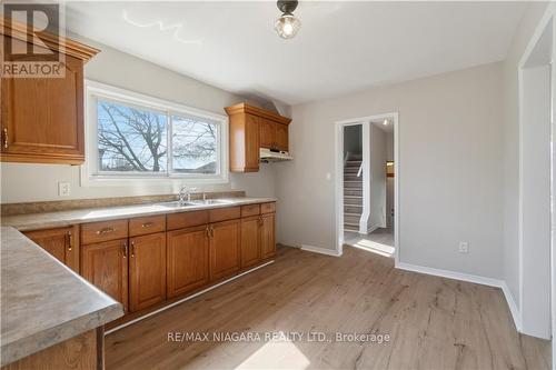 79 Edith St, St. Catharines, ON - Indoor Photo Showing Kitchen With Double Sink