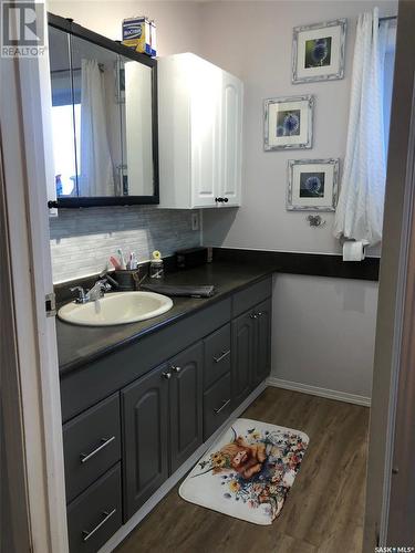 609 Weikle Avenue, Sturgis, SK - Indoor Photo Showing Bathroom