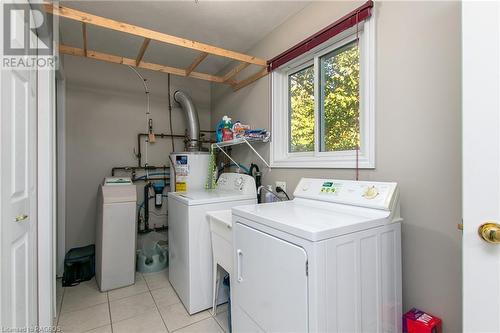 70 John Street, Tara, ON - Indoor Photo Showing Laundry Room