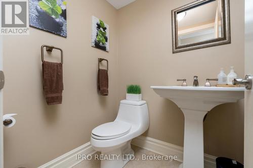 41 Gollop Cres, Halton Hills, ON - Indoor Photo Showing Bathroom