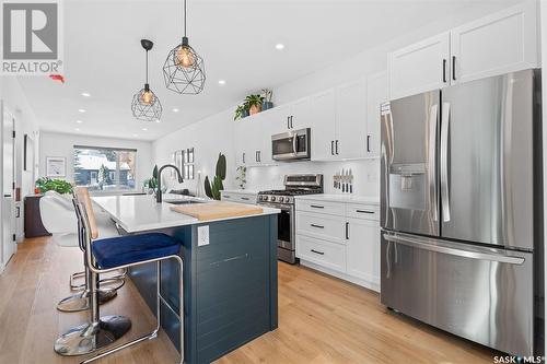 1622 Alexandra Avenue, Saskatoon, SK - Indoor Photo Showing Kitchen With Upgraded Kitchen