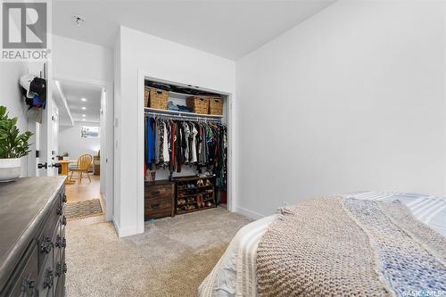 1622 Alexandra Avenue, Saskatoon, SK - Indoor Photo Showing Bedroom