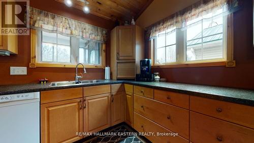 295 Clarkson Rd, Cramahe, ON - Indoor Photo Showing Kitchen With Double Sink