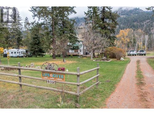 1385 6 Highway, Cherryville, BC - Outdoor With View