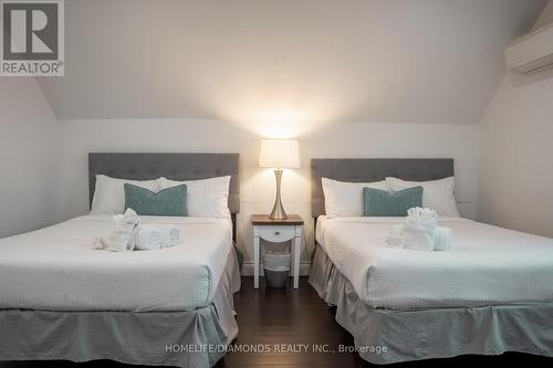 4769 Ryerson Crescent, Niagara Falls, ON - Indoor Photo Showing Bedroom