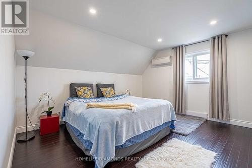 4769 Ryerson Crescent, Niagara Falls, ON - Indoor Photo Showing Bedroom