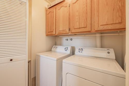 14 - 5054 Riverview Road, Fairmont Hot Springs, BC - Indoor Photo Showing Laundry Room