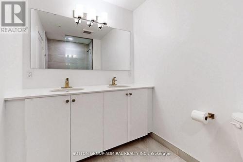 #206 -19 A West St N, Kawartha Lakes, ON - Indoor Photo Showing Bathroom