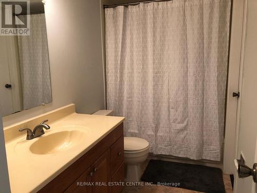 Upper - 14 Steven Street, Orangeville, ON - Indoor Photo Showing Bathroom