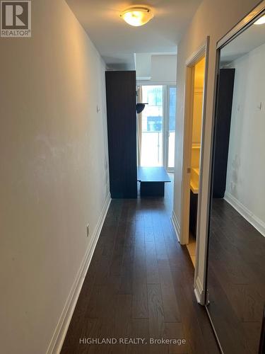 4605 - 1080 Bay Street, Toronto, ON - Indoor Photo Showing Other Room