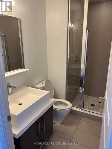 4605 - 1080 Bay Street, Toronto, ON - Indoor Photo Showing Bathroom