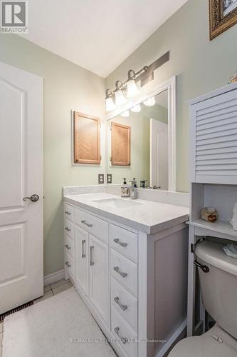 3095 Caulfield Cres, Mississauga, ON - Indoor Photo Showing Bathroom