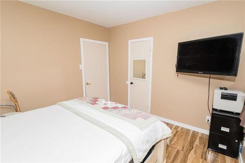 149 2Nd Street Se, Carman, MB - Indoor Photo Showing Bedroom