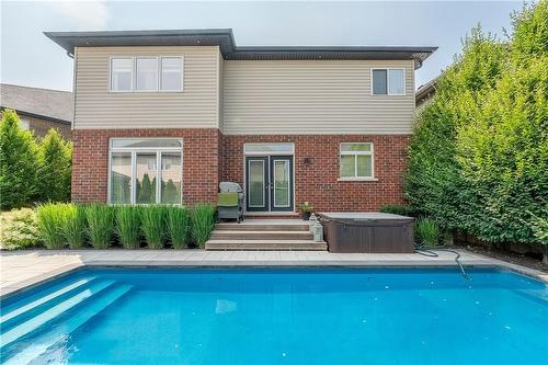 72 Hidden Ridge Crescent, Stoney Creek, ON - Outdoor With In Ground Pool With Deck Patio Veranda