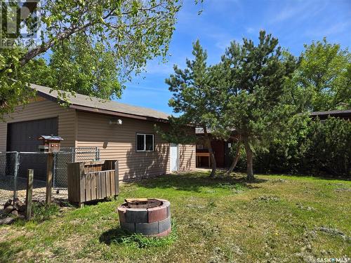 105 Carrol Street, Lampman, SK - Outdoor