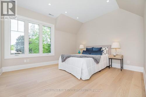 1618 Dogwood Tr, Mississauga, ON - Indoor Photo Showing Bedroom
