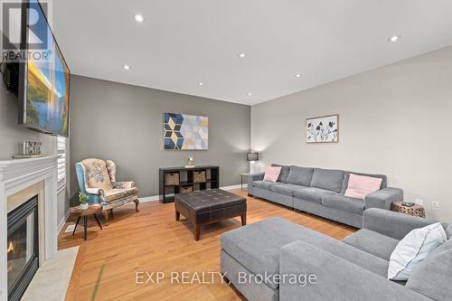 54 Gentle Fox Dr, Caledon, ON - Indoor Photo Showing Living Room With Fireplace