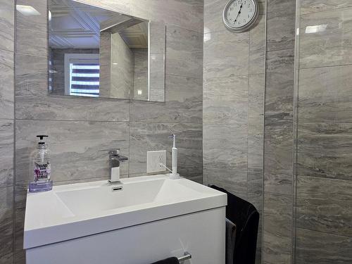 Bathroom - 1365 Rue Georges-Gauthier, Shawinigan, QC - Indoor Photo Showing Bathroom