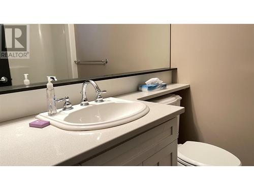 272 Chicopee Road Unit# 8C, Vernon, BC - Indoor Photo Showing Bathroom
